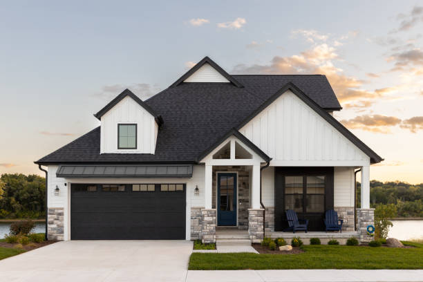 Best Roof Insulation Installation  in Lanse, MI